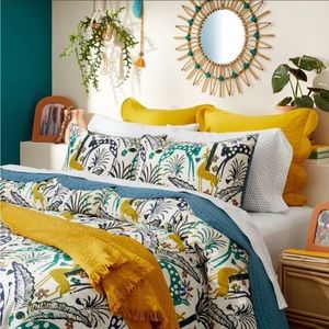 King Jungalow Comforter & Sham - Wallpaper /Opalhouse Bundle